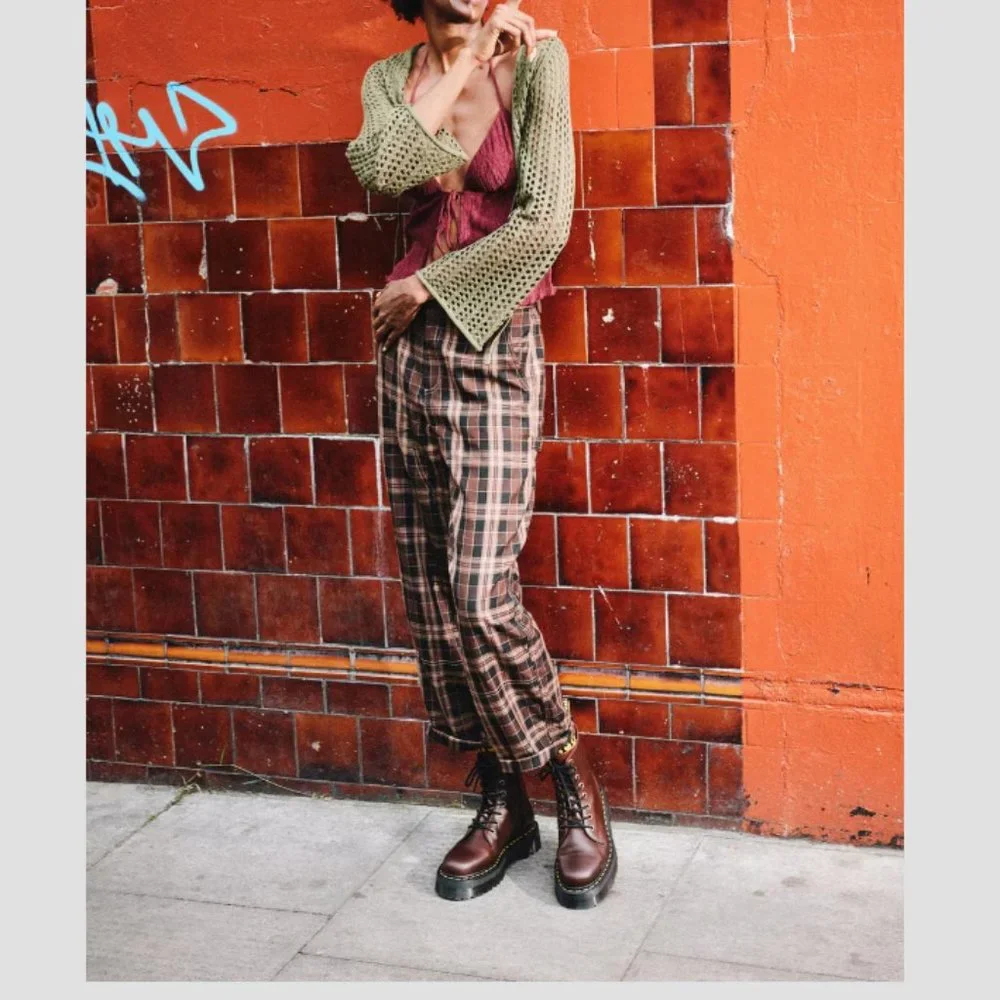 Dr. Martens Brown Ankle Boots Chunky Sole Lace-Up - Picture 2 of 12